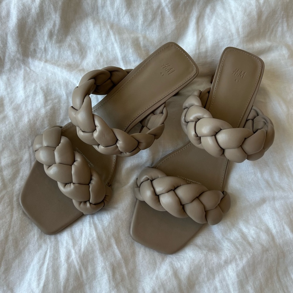 H&M mini braided nude heel